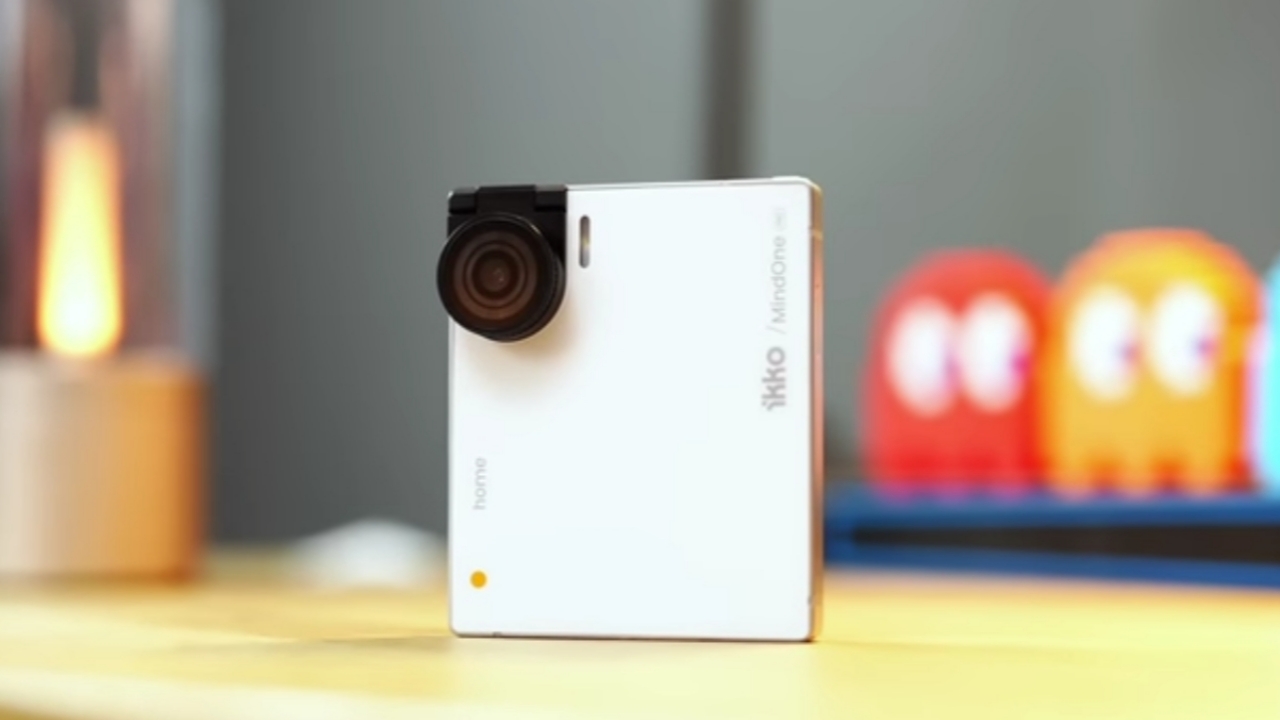 Ikko Mind One Pro, Smartphone Mini dengan Desain Kotak yang Berani Beda di Tengah Tren HP Layar Besar