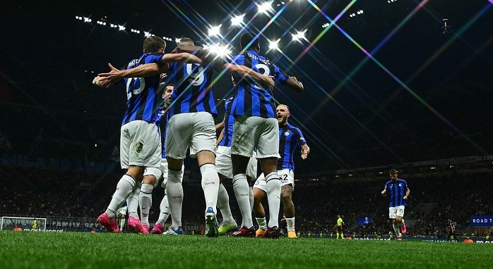 Kekalahan AC Milan dari Inter, Bukti Skuad Nerazzurri Lebih Kuat Dibandingkan Rossoneri