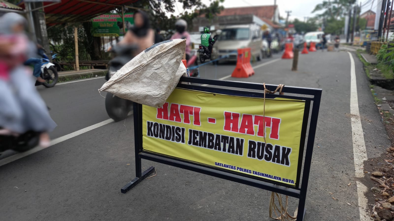 Jembatan Ciloseh Jalan Ahmad Yani Tutup Total? Berikut Penjelasan Gamblang Kasat Lantas 