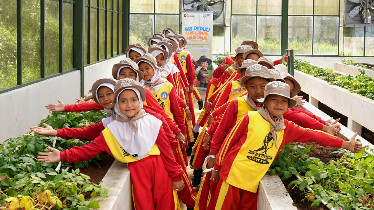 Peringati Hari Anak Nasional, BRI Peduli Dukung Pendidikan Karakter Anak lewat Agroedukasi bagi Siswa/i SD