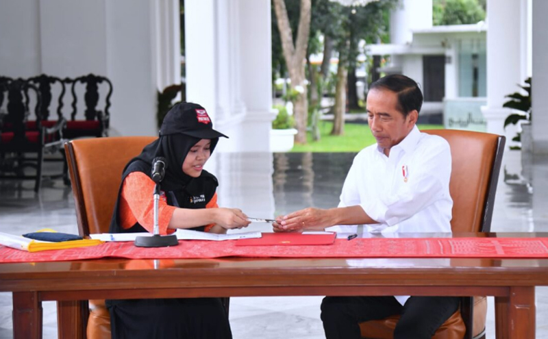 Menarik, Dialog Petugas Pantarlih dengan Presiden Jokowi saat Coklit Data Pemilu 2024 di Istana Merdeka