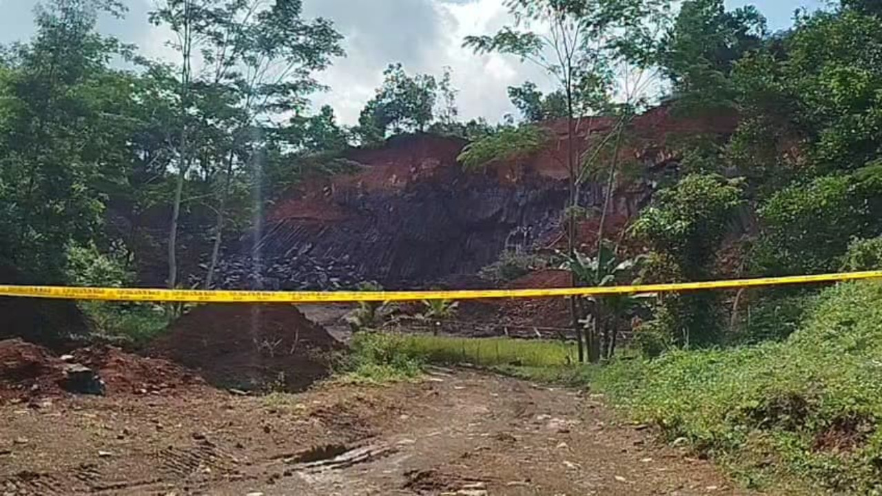 Penutupan Tambang Andesit di Tasikmalaya Picu Gejolak, Emak-Emak Histeris Minta Dibuka Lagi
