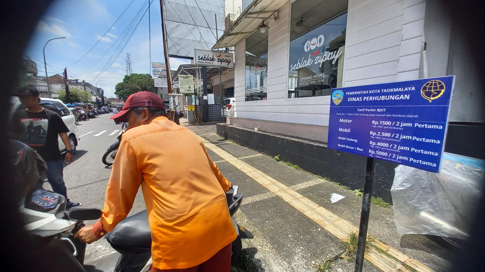 Kebijakan Parkir di Kota Tasikmalaya Jalan Dulu, Kesiapan Belum Jelas: Jukir dan Warga Saling Kebingungan