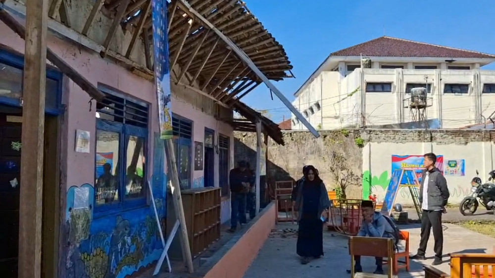 Ruang Kelas Raudhatul Athfal di Kota Tasikmalaya Ambruk, Siswa Terpaksa Libur Sekolah