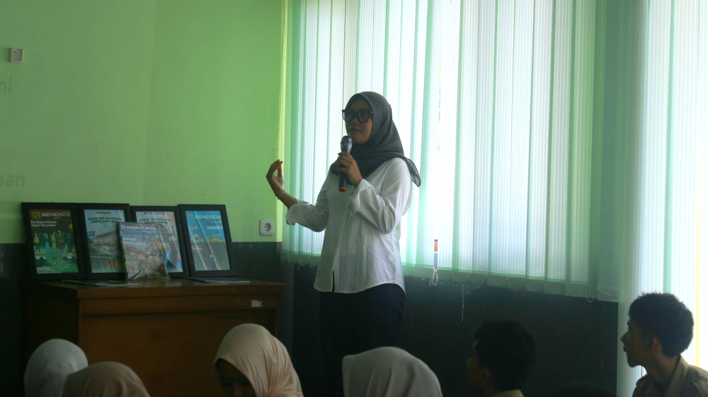 Jurnalis Radar Tasikmalaya Masuk Nominasi UNICEF Lewat Liputan Krisis Lingkungan di Ciangir