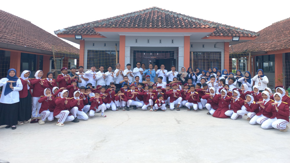 Guru Sekolah Rakyat di Tasikmalaya Menambal Kegagalan Sistem, Temukan Banyak Siswa Setara SMP Tak Bisa Baca
