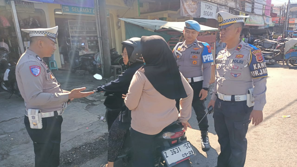 Pengendara Tanpa Helm Dominasi 4.094 Pelanggaran saat Operasi Patuh Lodaya di Tasikmalaya