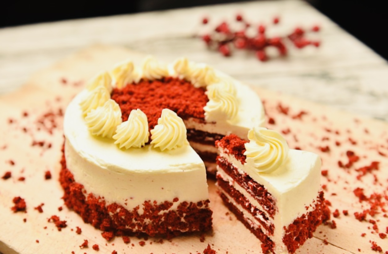 Dijamin Enak, Ini Resep Red Velvet Cake Manis dengan Warna Merah Merona