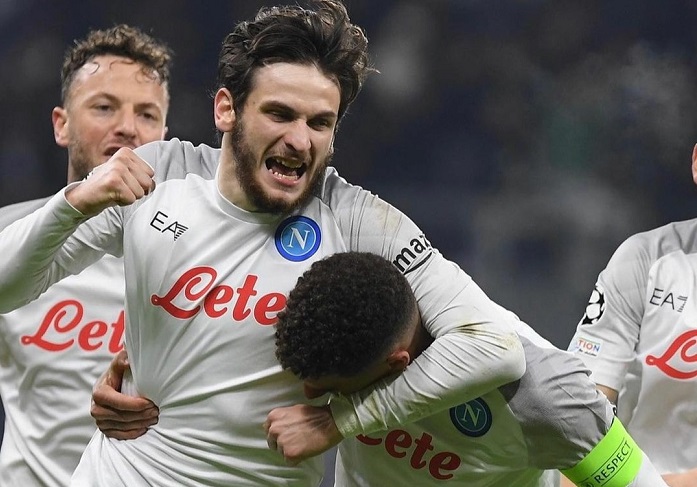 Napoli Tekuk Eintracht Frankfurt 2-0, Luciano Spalletti Tunjukkan Sepak Bola Italia Bukan Hanya Bertahan