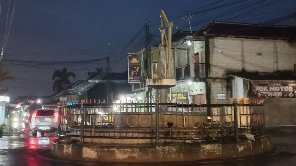 Kisah di Balik Warisan yang Pudar, Mantan Pengrajin Kelom Geulis Tasikmalaya Kini Jadi Ojol