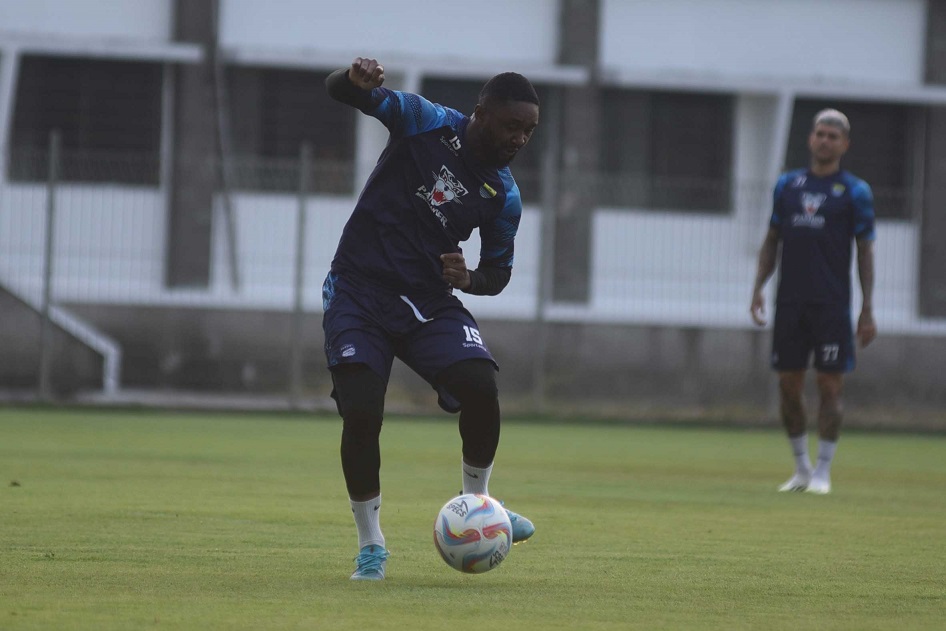 Energi Positif Levy Madinda Berlanjut di Persib: Bermain di Rumah, Kami Siap Mengerahkan Segalanya