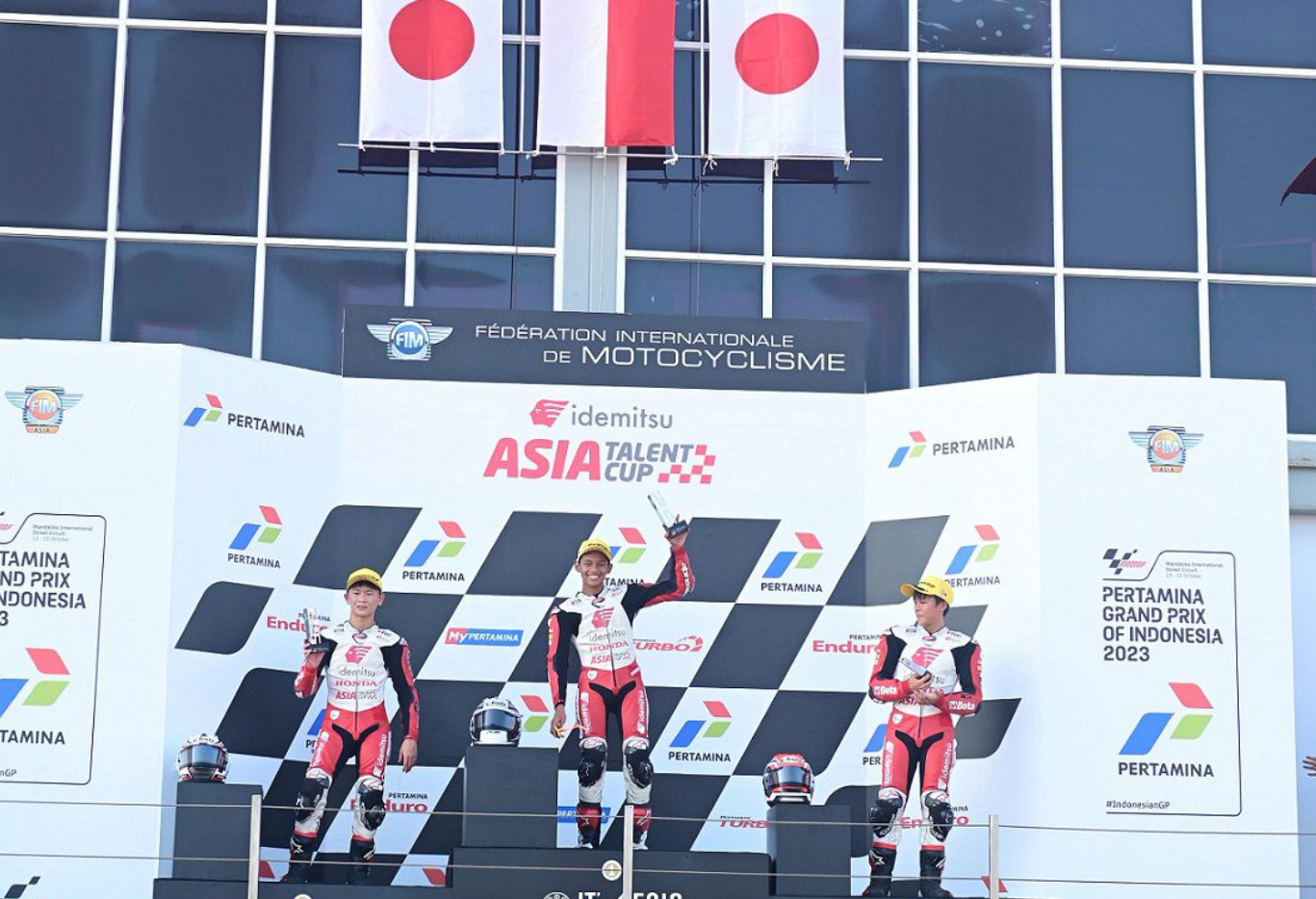 Dominasi Pembalap Astra Honda di Mandalika, Veda Sapu Bersih Podium Tertinggi IATC 