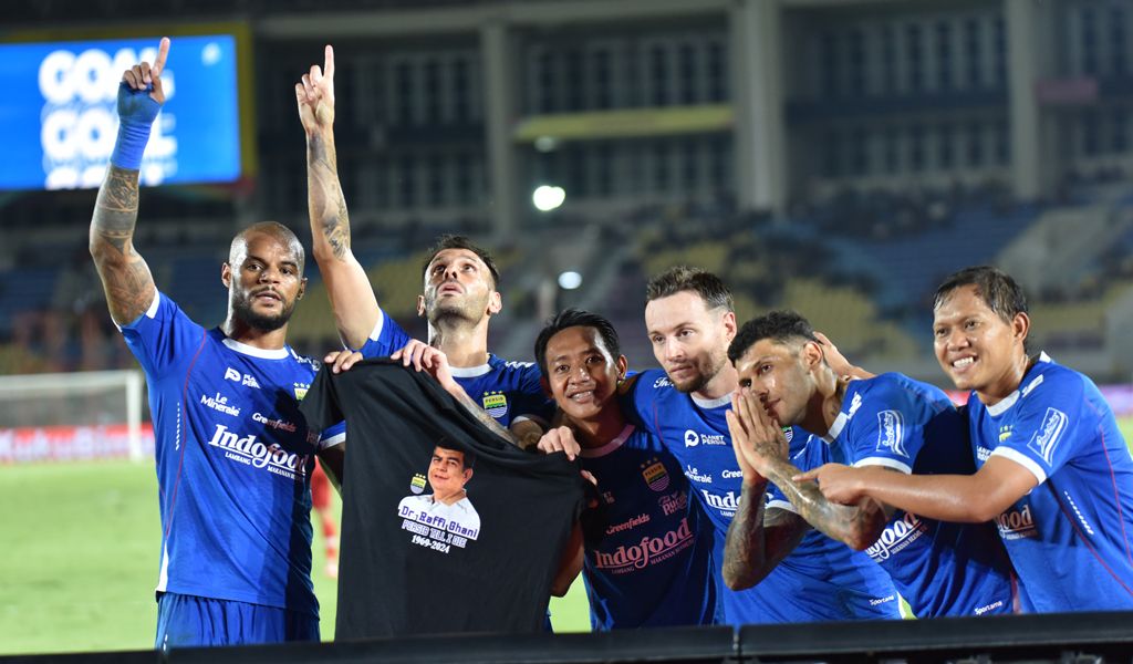 Fantastis, Persib Juara Paruh Musim Liga 1 Setelah Kudeta Persebaya dan Permalukan Persis Solo 1-0