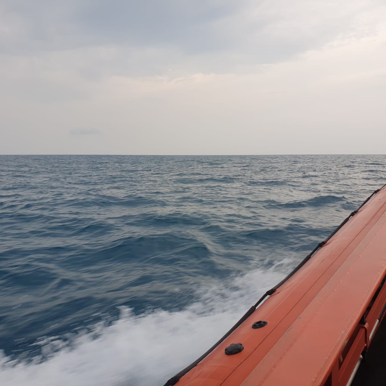 SAR Gabungan Sisir Laut Jawa Pencarian 8 ABK Kapal Sida Rahayu 3 di Hari Kedua  