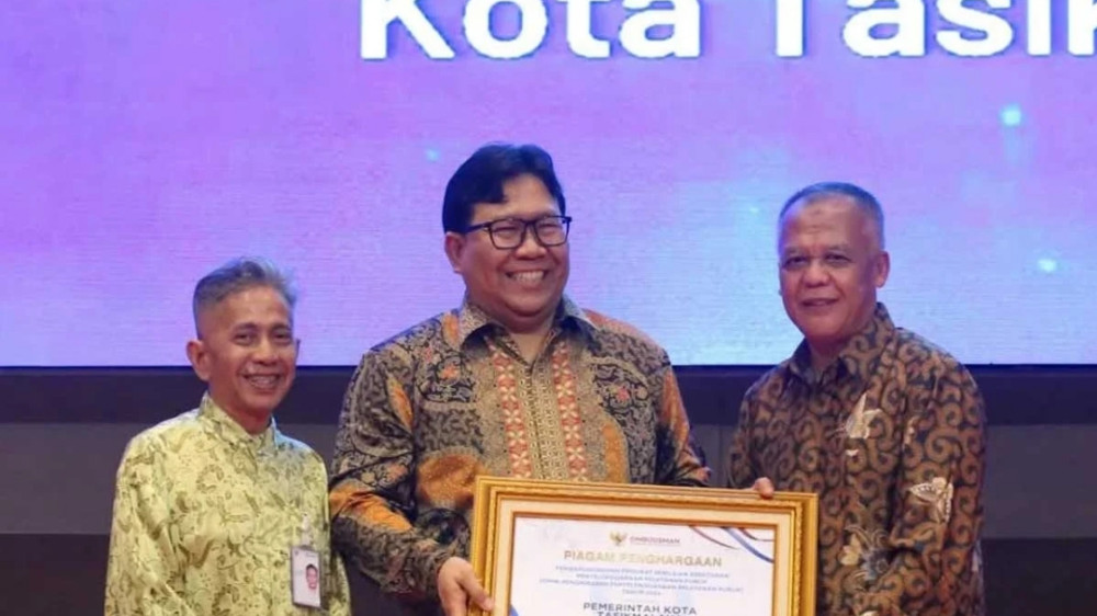 Pemerintah Kota Tasikmalaya Raih Penghargaan Kepatuhan Pelayanan Publik dari Ombudsman Jabar