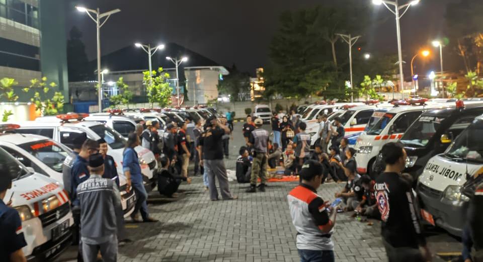 Konvoi Heboh Mobil Ambulans di Tasikmalaya, Ternyata Kopdar Komunitas Driver Siaga Bersatu