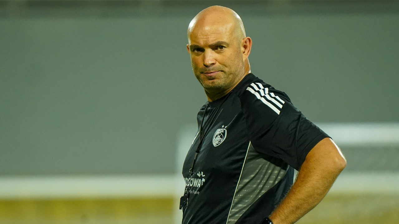 Pelatih PSM Makassar Mundur, Ahmad Amiruddin Jadi Caretaker Gantikan Bernando Tavares 