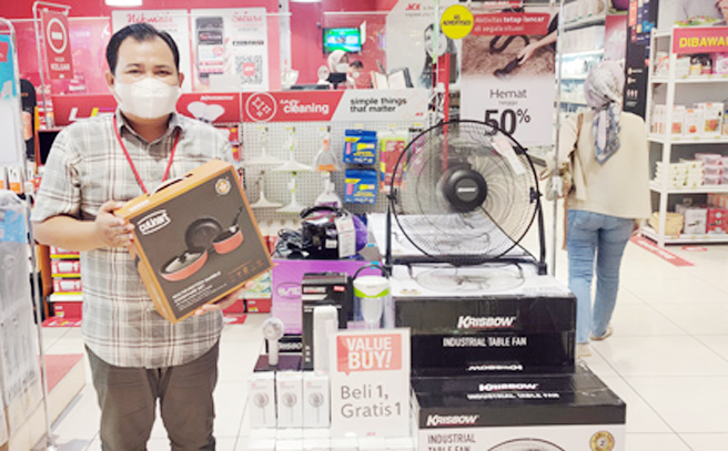 Hidupkan Semarak Kemerdekaan, Ace Hardware Promo Beli Satu Gratis Satu