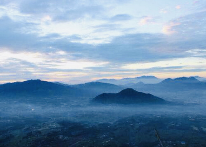 Misteri Kuburan Panjang di Keindahan Gunung Manglayang