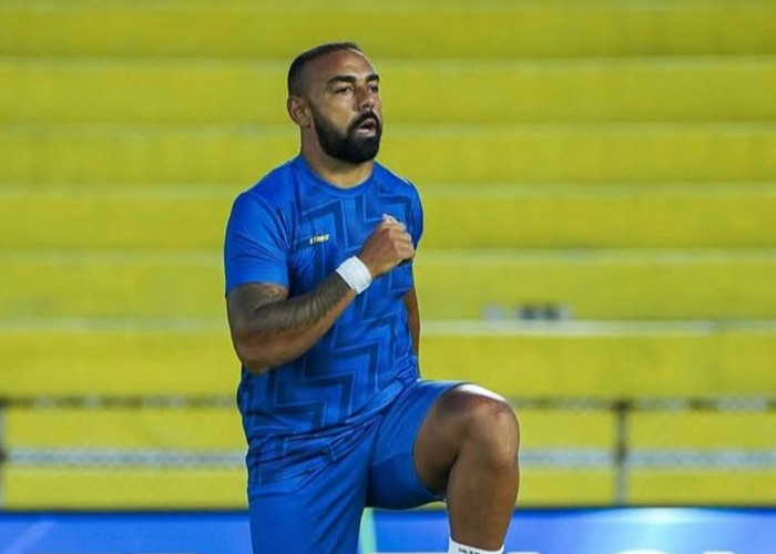 Ujian Berat Sore Ini: Jadwal Arema FC Jamu Persija Jakarta Tanpa Pemain Top Skor di Super League