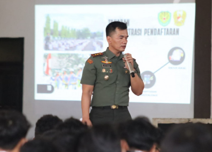 Dandim 0612/Tasikmalaya Motivasi Siswa SMAN 2 untuk Berkarier di TNI AD