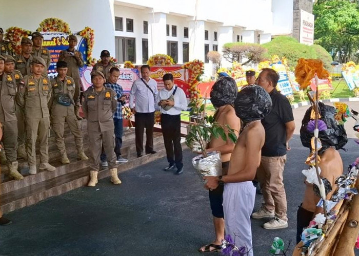 Ancaman Bencana Sampah di Kota Tasikmalaya, KCT Ingatkan Pemkot Lewat Aksi Simbolik