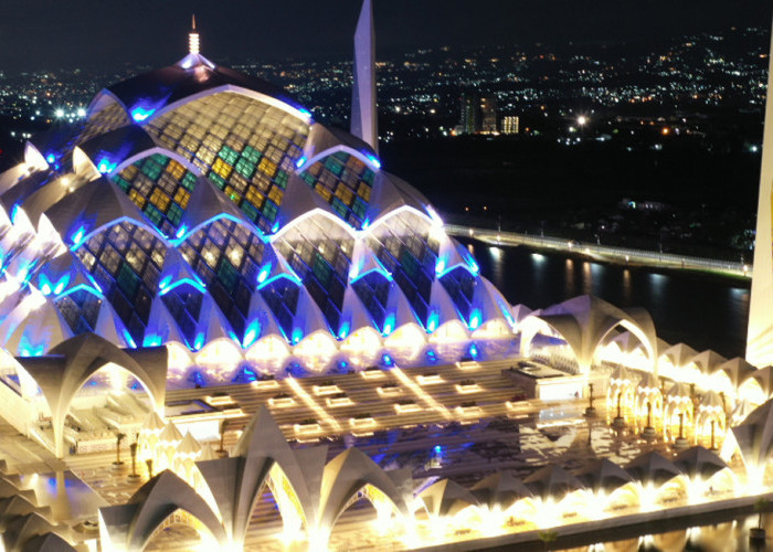 Masjid Al Jabar Bandung Kembali Dibuka untuk Umum, Simak Aktivitas yang Dilarang