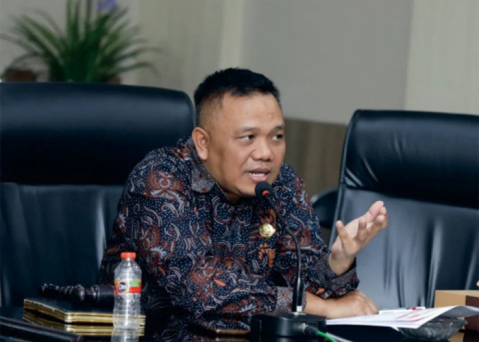 Melalui Proses PAW, Aep Syarifudin dan Iron Saroni Dilantik Menjadi Anggota DPRD Tasikmalaya