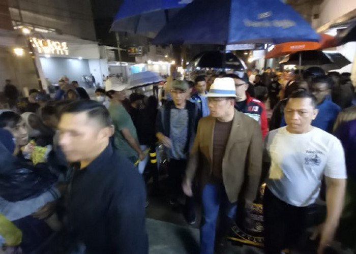 Ridwan Kamil Takjub dengan Semi Pedestrian Jalan HZ-Cihideung, Siap Mendesainkan Gerbang Jalan Cihideung