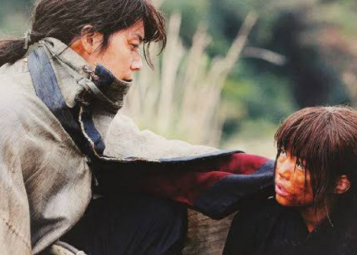 Perubahan Hidup Shinta Menjadi Himura Battousai si Pembantai dalam Rurouni Kenshin