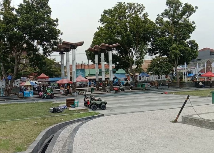 Penertiban PKL di Alun-alun Singaparna Kabupaten Tasikmalaya Harus Tegas dengan Solusi yang Jelas