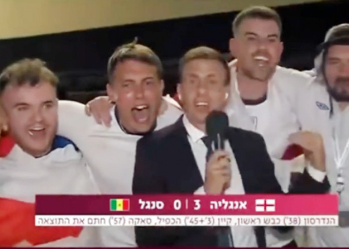 Repoter Kaget, Fans Inggris Berteriak Bebaskan Palestina di Siaran Langsung TV Israel