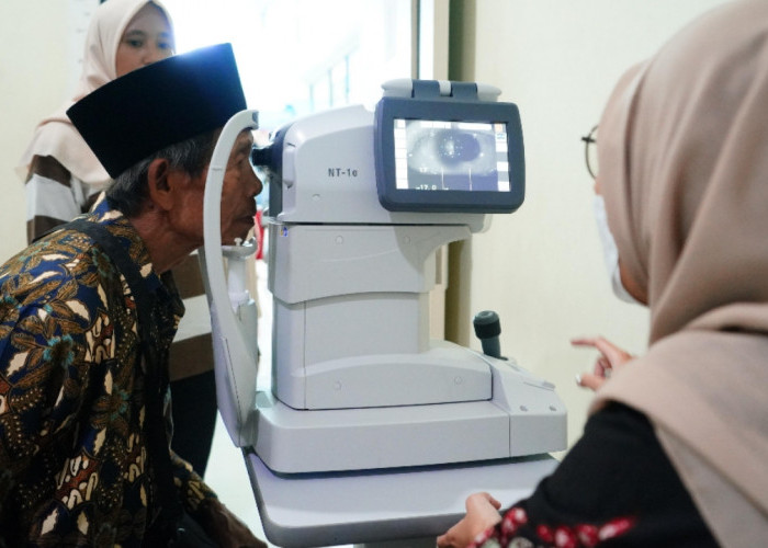 Operasi Katarak Gratis Buka Peluang Warga Kembali Produktif