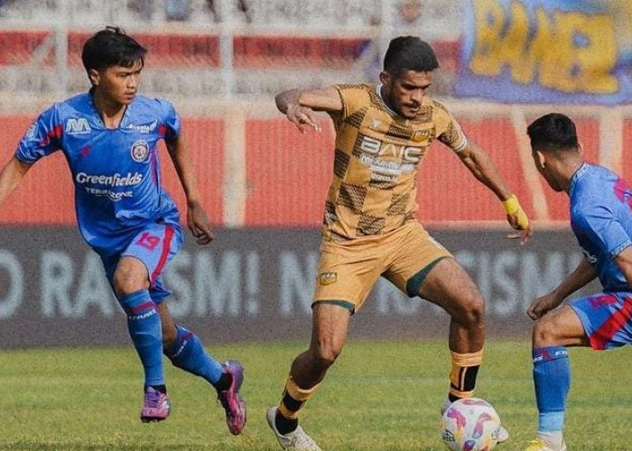 Hasil Liga 1 2024-2025 Arema FC vs Dewa United Berakhir Imbang 0-0, Ada Insiden di Lapangan GWS Julian Guevara