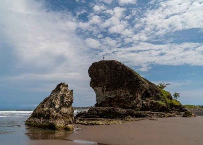 Daftar Lengkap Wisata Pantai Favorit di Jawa Barat, Salah Satunya Pantai Cimanuk yang Ada di Tasikmalaya