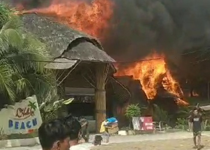 Tiga Restoran di Kampung Turis Pangandaran Kebakaran, Diduga Akibat Korsleting Listrik