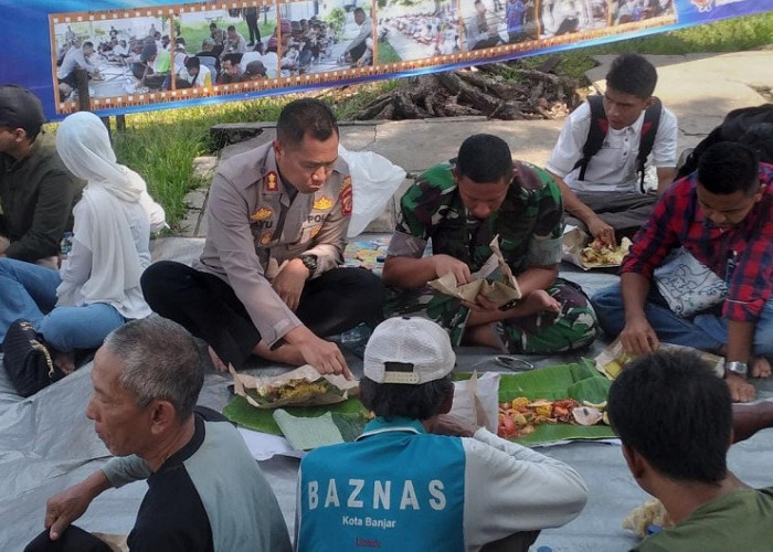 Danlanud Wiriadinata Makan Bareng di Alun-alun Kota Banjar, Ini Pesannya