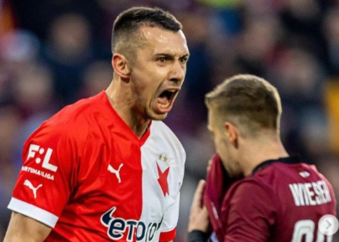 Bomber Slavia Praha Senang Bakal Ditonton Jose Mourinho: ‘Kami Ingin Menunjukkan Kualitas Kami’