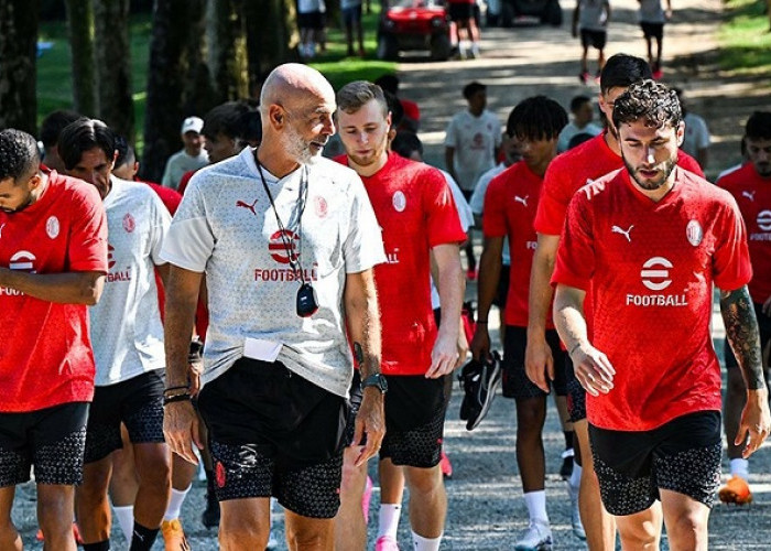Massimo Brambati: Stefano Pioli Berada di Ujung Perjalanannya Bersama AC Milan