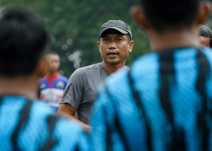 Resmi Gabung Arema FC, Legenda Timnas Indonesia Ini Tak Mau Sesumbar soal Target, Kenapa Coach?