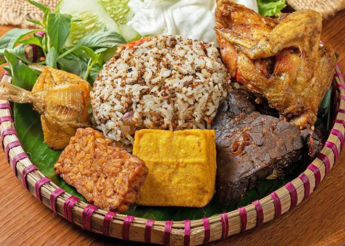 Pasti Lezat, Yuk Coba 5 Kuliner Legendaris khas Jawa Barat, Salah Satunya Ada Tutug Oncom dari Tasikmalaya