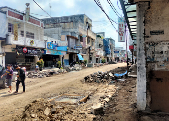 Penataan Jalan HZ Mustofa dan Jalan Cihideung: Lahan Toko Sampai Trotoar, Pemerintah Tegas Dong!