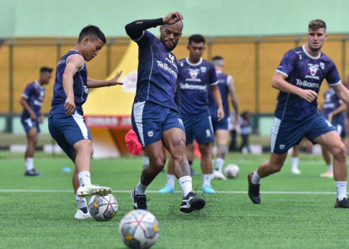 Persib Semakin Moncer, Bomber Tajam Sudah Latihan, Hadapi Borneo FC Pemain Muda Ikuti Latihan Khusus 