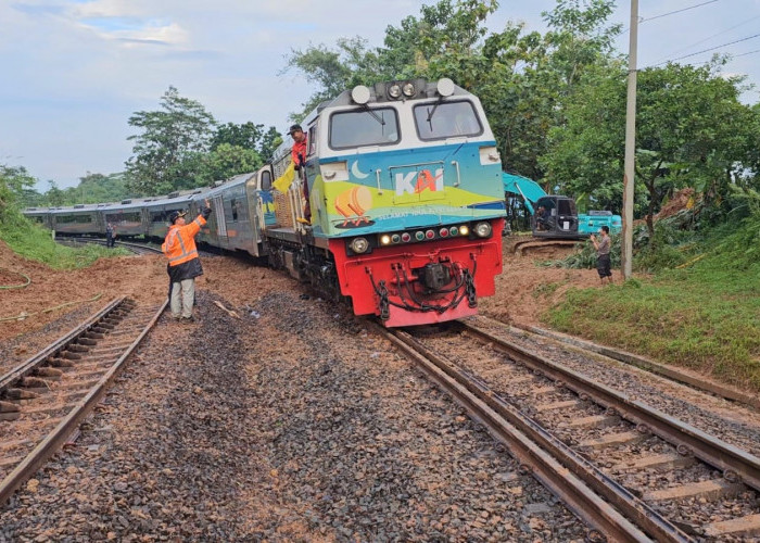UPDATE! Jalur KA Sukatani–Ciganea yang Tertimbun Longsor, Begini Perjalanan KA Jakarta – Bandung