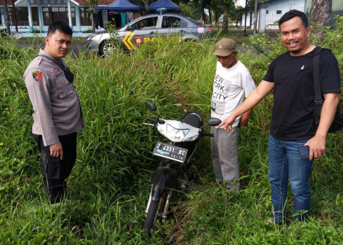 Ada Motor Bebek di Sekitar Lokasi Korban Tewas Tertemper Kereta Api di Purbaratu Tasik