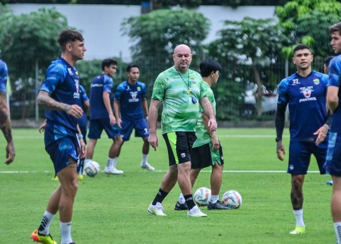HOT NEWS: Bojan Hodak Menghadapi Dilema Jelang Laga Final Kedua Liga 1 Persib Lawan Madura United