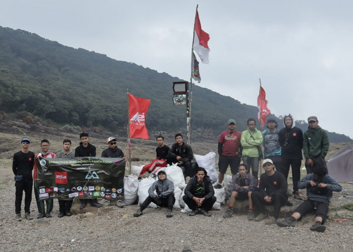 2,5 Ton Sampah Berhasil Diturunkan dari Gunung Gede Pangrango, Ini Himbauan Volunteer GPO Bagi Para Pendaki