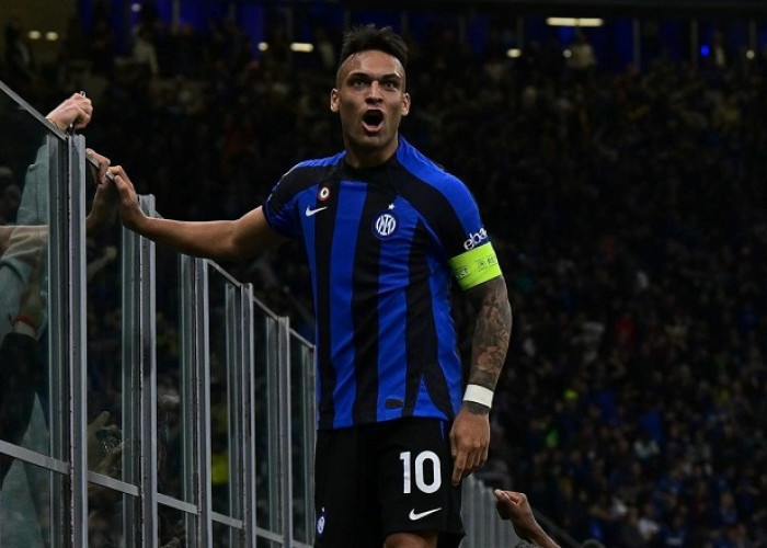 Kompak, Fans dan Pemain Inter Nyanyikan Ledekan untuk AC Milan: ‘Siapa yang Tak Melompat Berarti Rossoneri'