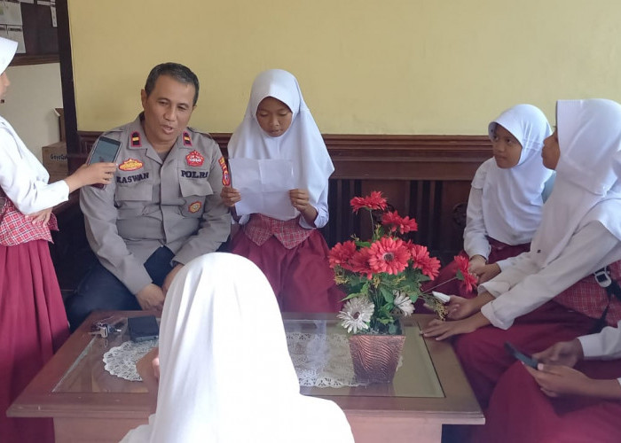 Polsek Indihiang Edukasi Siswa SD Negeri di Kota Tasikmalaya Tentang Peran Polisi