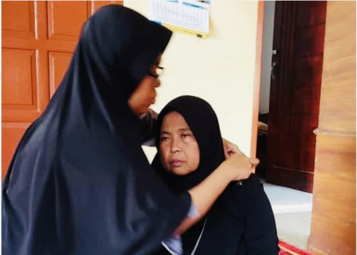 Ketika Cinta Harus “Dibayar” Nyawa, Poniah Siti Rohmah Ibunda Gadis Kota Banjar Menangis Histeris  